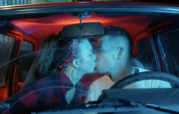 Niezwykła premiera "Wejście 83" Jacka Dworakowskiego – powrót do lat 80. w rytmie disco polo