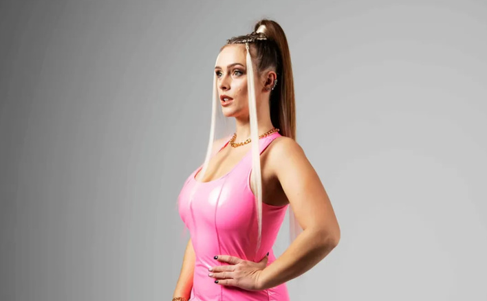 Nikola Raczko z Top Girls odpaliła internet. Bikini ledwo trzyma biust! 