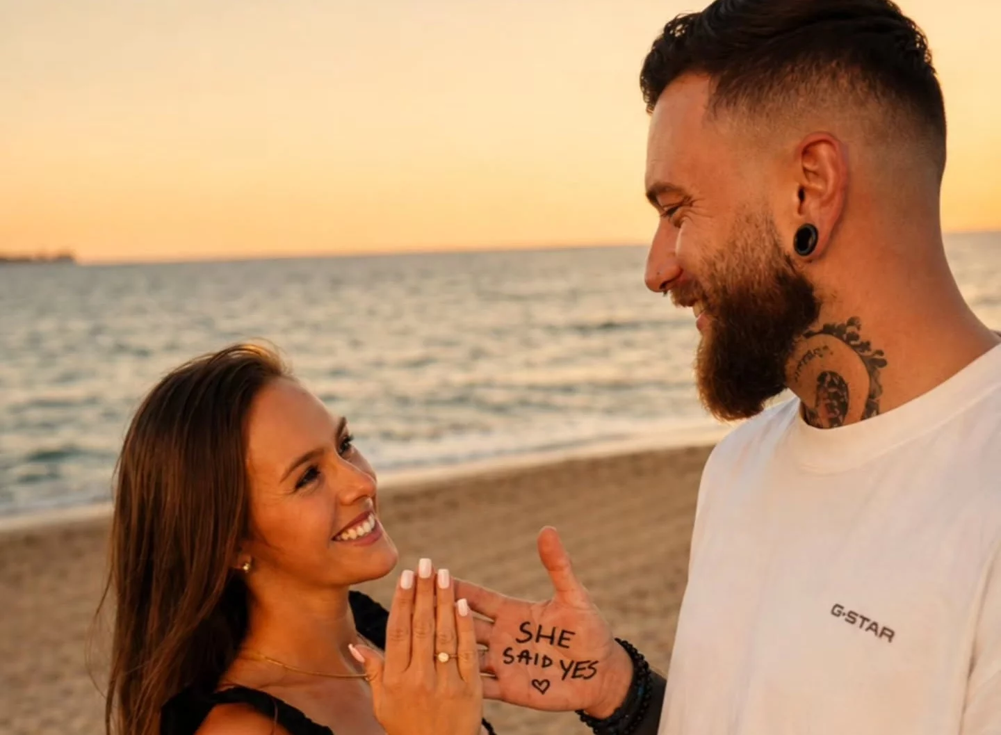 Nikola Raczko zaręczyła się. Była wokalistka Top Girls pokazała pierścionek