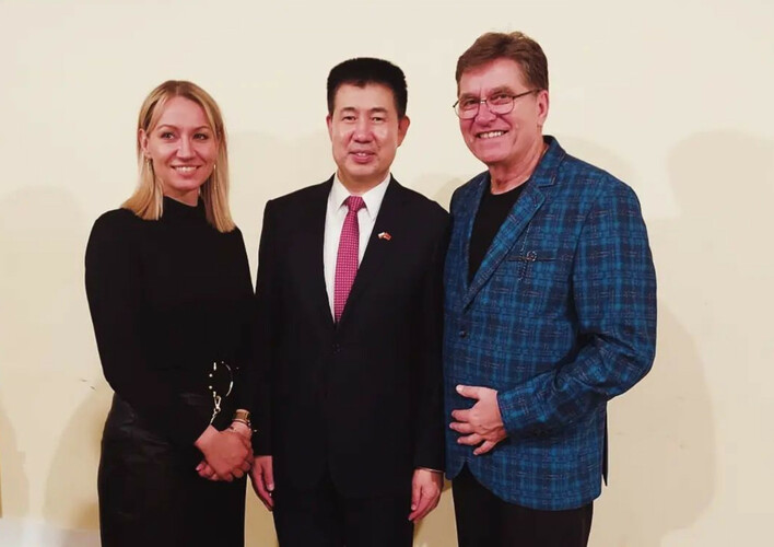 „Noc Przyjaźni Chińsko-Polskiej„ występ zespołu Bayer Full!