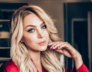 Nowa piękna i ponętna kobieta w świecie disco polo chce zdobyć serca fanów i podbić scenę!