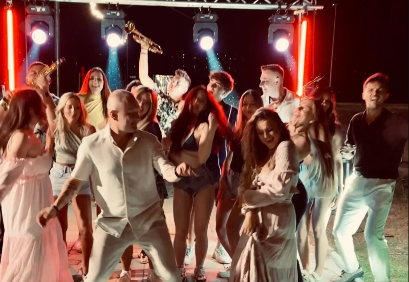 Nowa piosenka Alexa i Fonzy. Premiera „Nasze holiday"! Mamy przedpremierę!