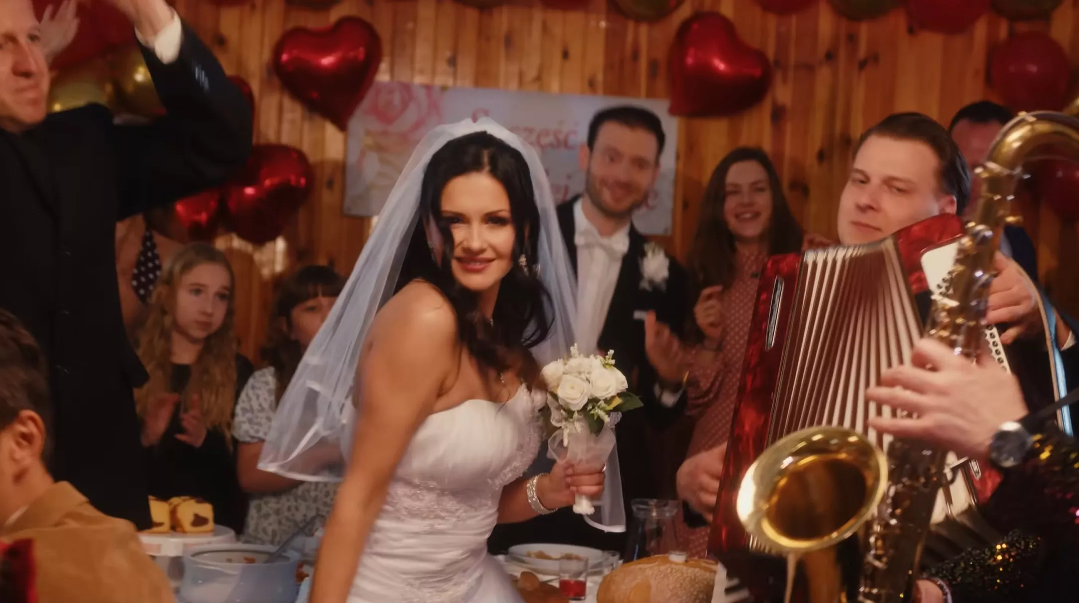 Nowa piosenka Iness już jest. „Bawmy się”! To będzie discopolowy hit wesel?