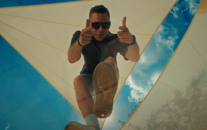 Nowa piosenka Masters „Z Tobą Być„ zaskakuje energetycznym rytmem latino i barwnym teledyskiem