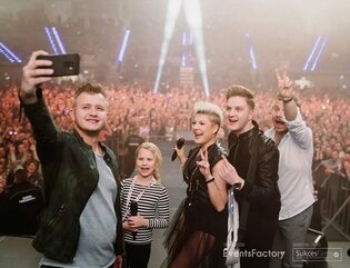 Nowa wokalistka w zespole Piękni i Młodzi?! Magdzie Narożnej rośnie ogromna konkurencja!