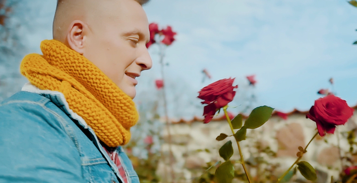 Noworoczna niezwykle melodyjna premiera disco polo! Grupa 4Ever z nowością pt. "Sprzedaje miłość"