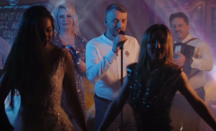 Nowość disco polo! ”Hej Wesele” zespołu Kogiel Mogiel robi furorę – już ponad 310 tysięcy wyświetleń
