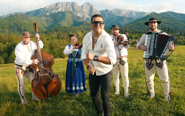 Nowość Kordiana już hitem! „Lato w górach” to folk-disco, które porwało fanów w kilka dni