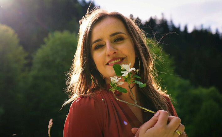 Nowość od zespołu Heca! ”Uśmiechem do mnie mów” to muzyczna świeżość