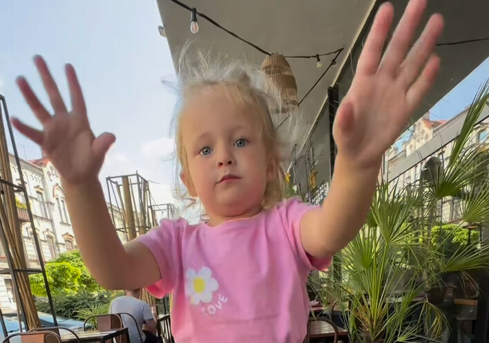 Córka znanego gwiazdora disco polo tańczy do Jego HITU! Ta piosenka podbija internet! Kuba Urbański dumny z córki!