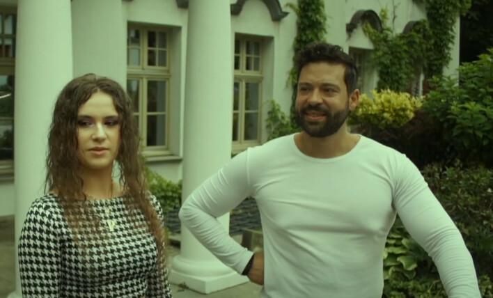 ”O miła moja” od Marcina Koteckiego już niebawem! Tak wyglądała realizacja w Pałacu Czarny Las