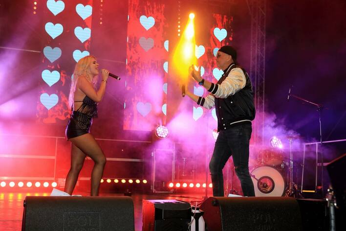 „Ogień w Sobie Masz” - Niezwykła współpraca młodej gwiazdy Blondi i legendy disco polo, Zbyszka Perkowskiego!