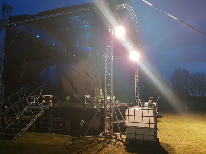 Ogromna wichura! Odwołany koncert gwiazdy disco polo! Koniec historii jest zaskakujący!