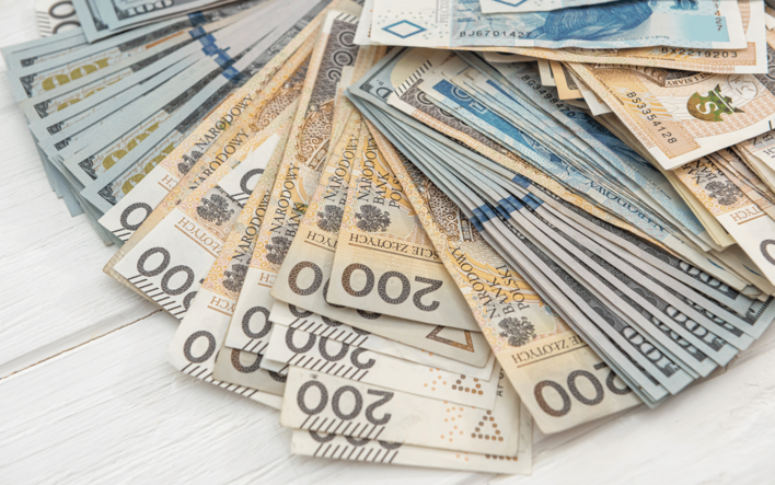 Ogromne zarobki w disco polo? Jaka jest prawda? Sprawdź, ile zarabiają najlepsze zespoły!