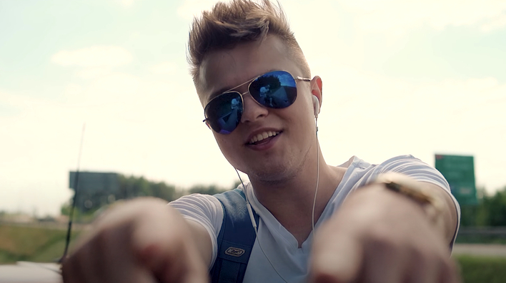 Ogromny sukces wokalisty disco polo! Artysta wypływa na szerokie wody! 