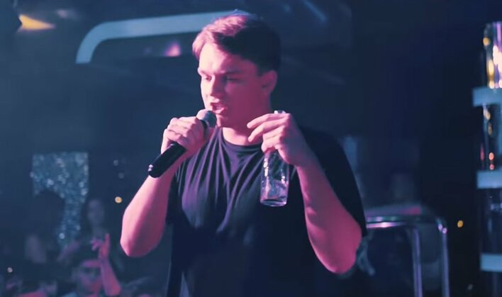 „Ona by tak chciała" w nowej, genialnej wersji! To nagranie podbija internet! 