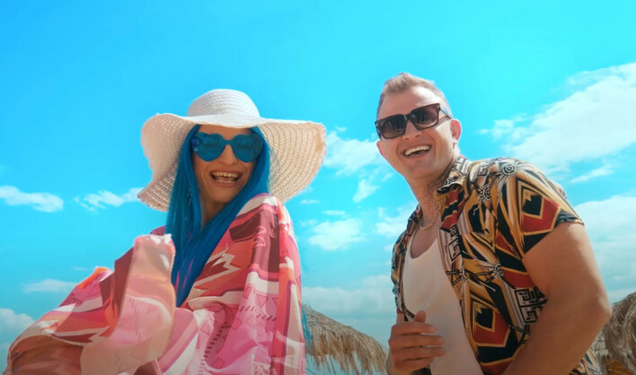 „Ona działa na mnie jak„ - to największy hit tego roku?! Dawid Narożny i AGBE zgarnęli już 10 milionów!