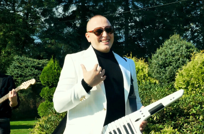 „Ona ma to coś„ nowość Pablo zaskoczy wszystkich fanów disco polo?! Posłuchajcie nowości