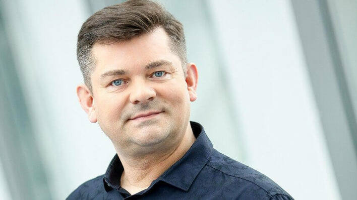 Opadną Wam szczęki! 160 milionów na koncie króla disco polo - Zenona Martyniuka (Akcent)