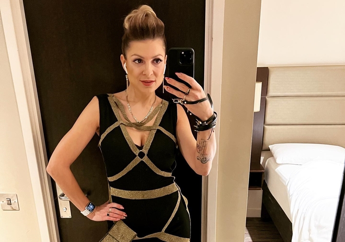 Opadną Wam szczęki! Magda Narożna Piękni i Młodzi zaskakuje nową stylizacją i figurą! Wygląda oszałamiająco! 