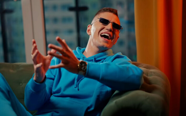 Oskaro prezentuje nowość pt. ”Zostań obok”