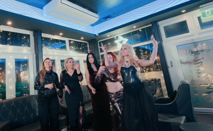 "Ostatnia Noc" – Karina Opyrchał zachwyca nowym hitem! Wielkie brawa! 