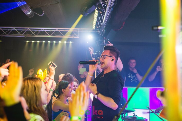 Oszałamiający występ grupy Playboys | VIDEO