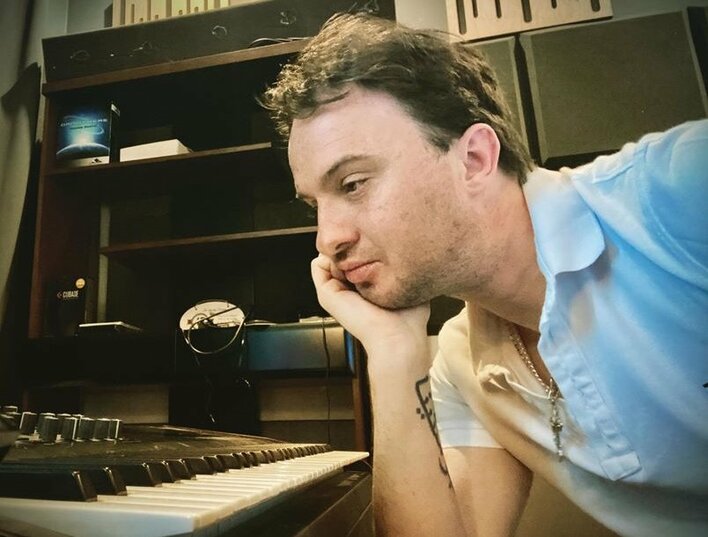 To było do przewidzenia?! Popularny wokalista disco polo wraca do korzeni!