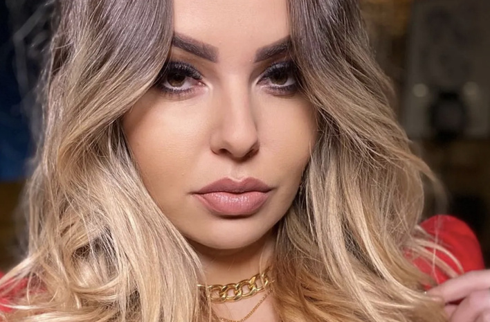 Paula Karpowicz pokazała się tuż po wyjściu od fryzjera! Fani w szoku! Popularna wokalistka disco polo przyznała się co zrobiła z włosami! 