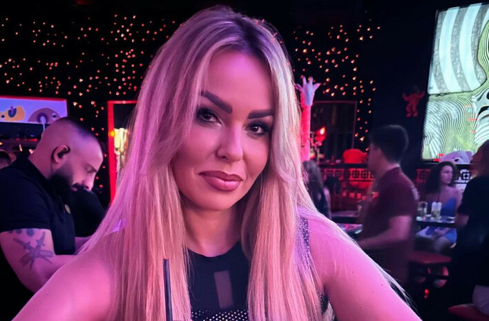 Paula Karpowicz-Zimecka w samym ręczniku! Gorąca publikacja gwiazdy disco polo!
