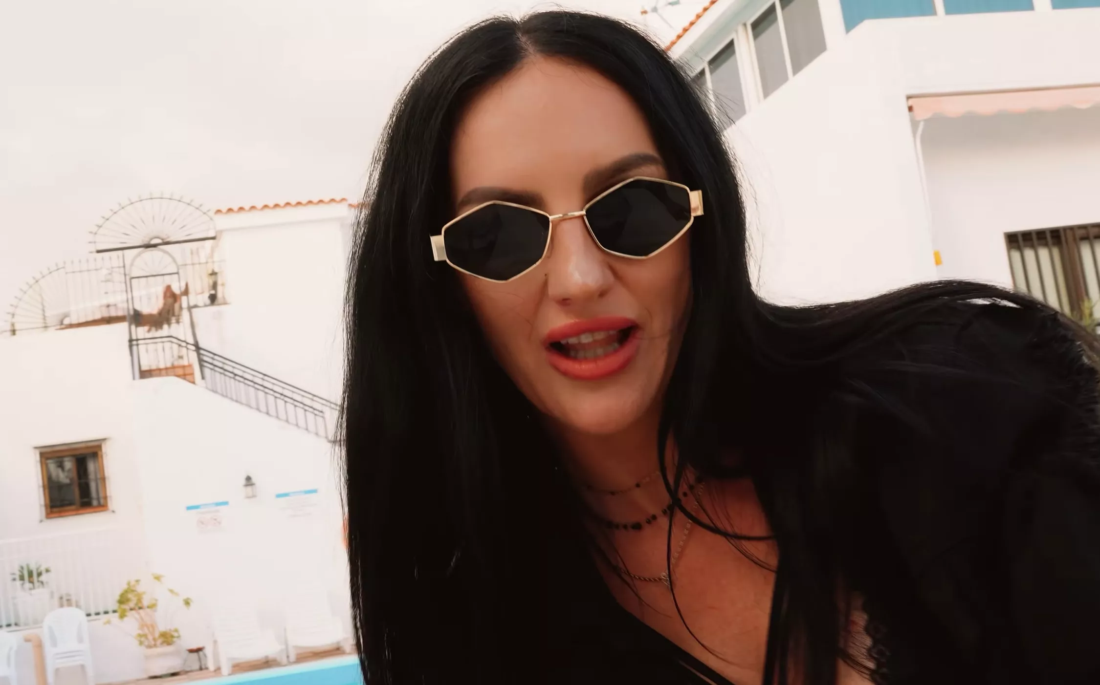 Paulina Basa prezentuje „Wolność” Boys - premiera coveru disco polo i nowy teledysk z Teneryfy