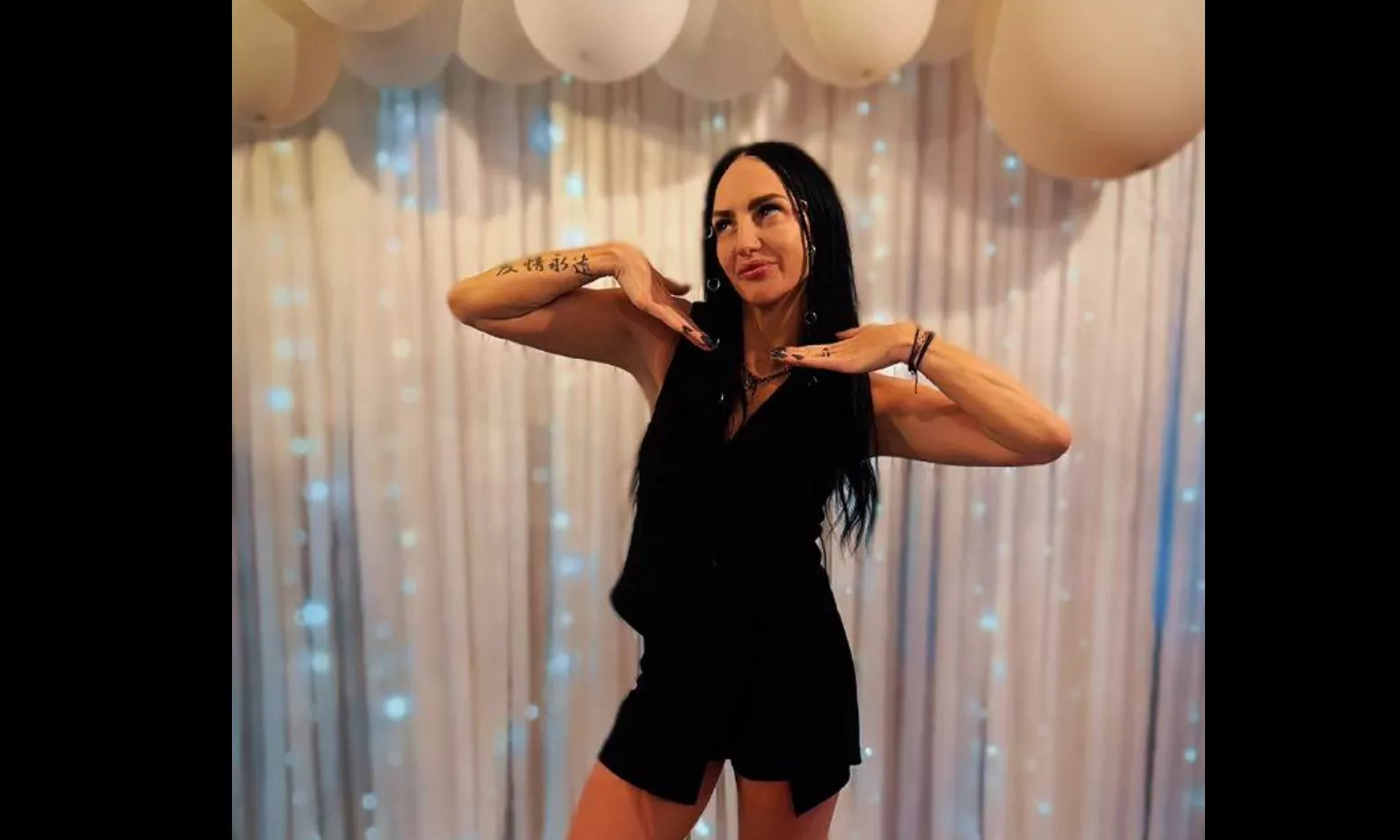 Paulina Basa rozebrała się na siłowni. Trening wokalistki disco polo rozgrzał sieć do czerwoności