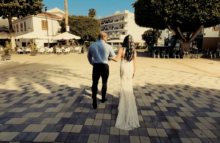 Paulina Basa z nowością na lato! Fani chętnie słuchają utworu „Łajdak” i komentują teledysk

