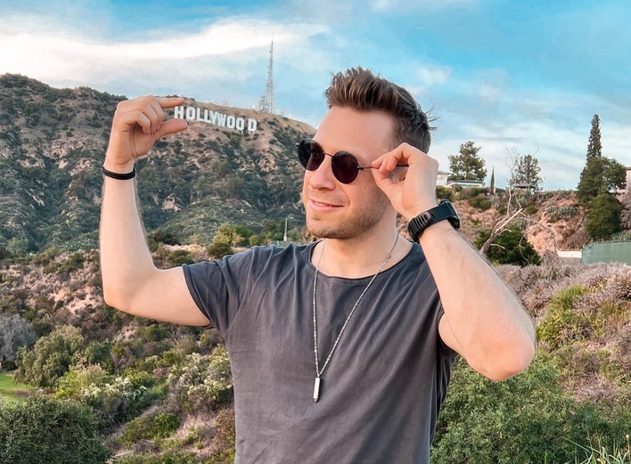 Disco polo na światowym poziomie?! Paweł Jasionowski Masters nakręcił  teledysk na Florydzie! Dotarł nawet do Hollywood!