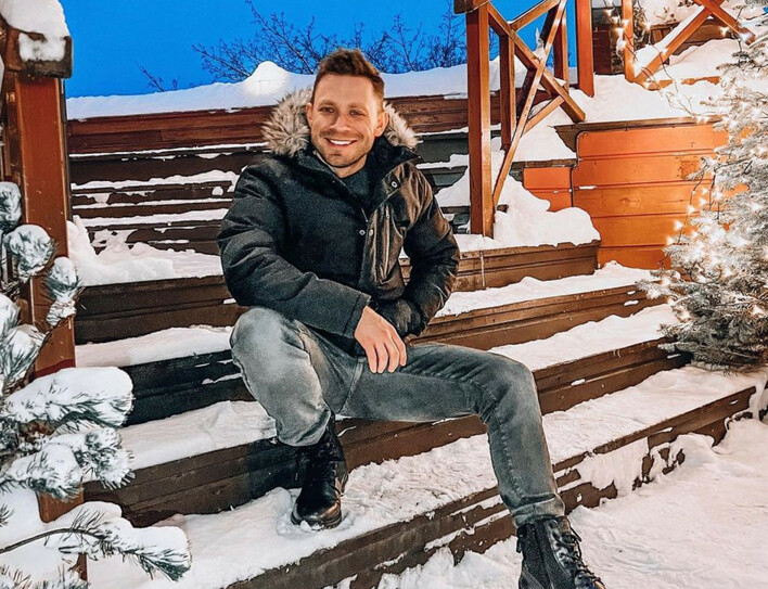 Znany gwiazdor disco polo tańczy NA STOKU jak Wednesday! To trzeba zobaczyć! VIDEO