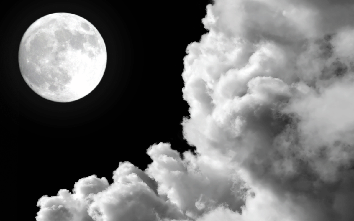 Pełnia Księżyca lipiec 2023 - Burzowy Księżyc już niebawem