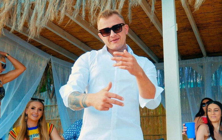 Piękni i Młodzi Dawid Narożny i jego kocie ruchy! Zobaczcie to nagranie, które podbija internet