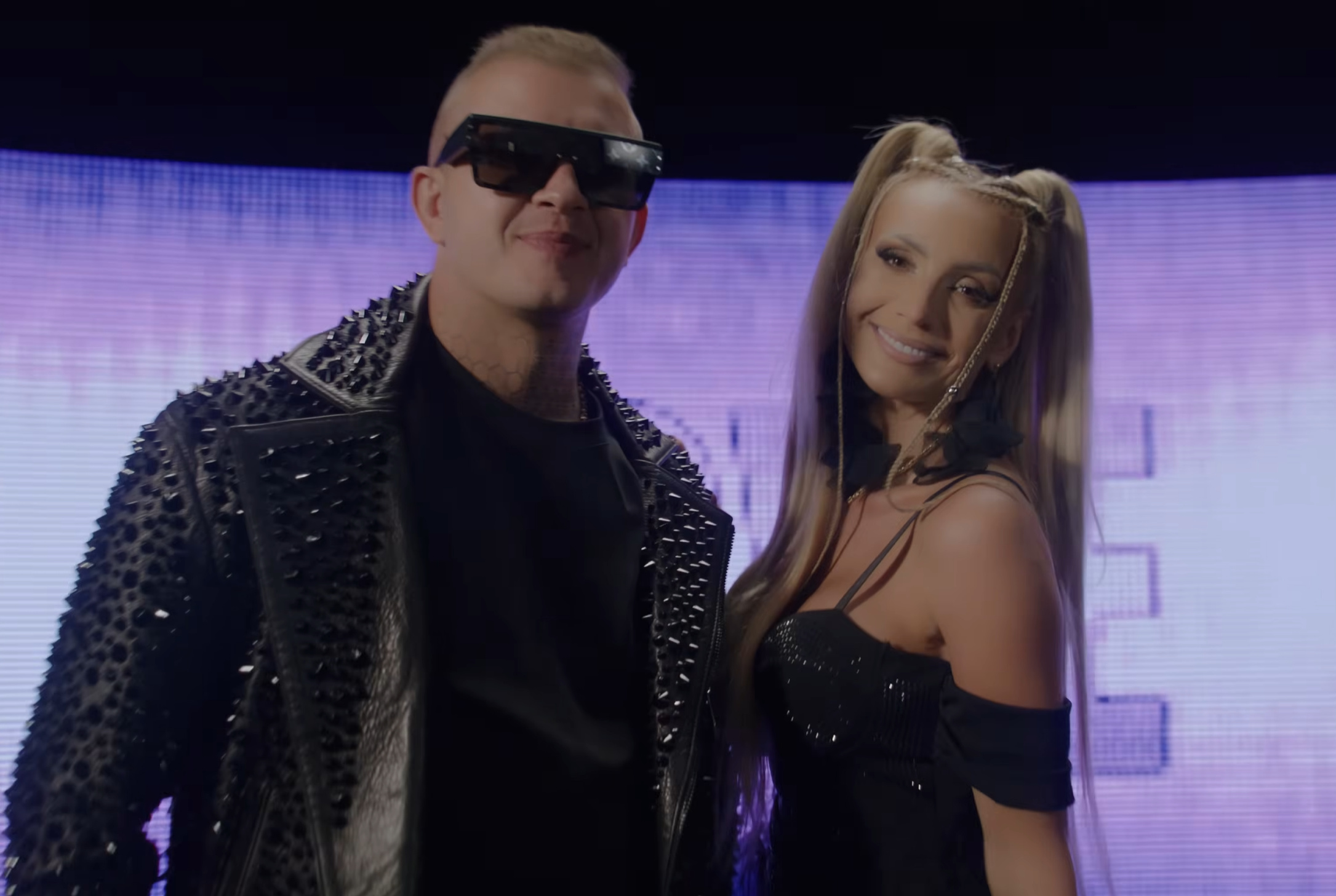 Piękni i Młodzi Dawid Narożny łączy siły z Sobotą. „Niewiara” szturmem podbija trendy YouTube