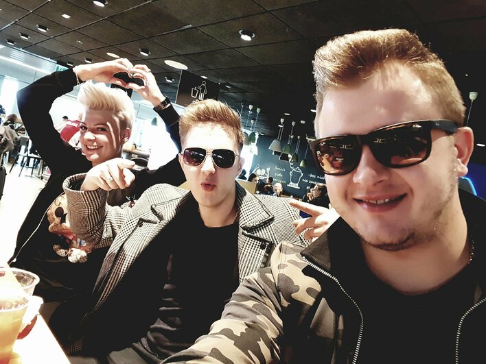 Piękni i Młodzi wydają nowości! Nowa produkcja lada moment!  Lato należeć będzie do nich?!