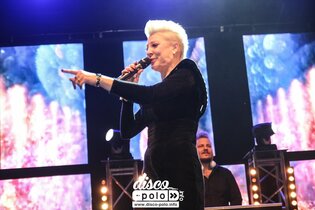 Piękni i Młodzi z dwoma milionami na koncie! Niebywały sukces zespołu disco polo!