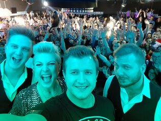 Piękni i Młodzi z nową wersją swojego hitu! Gorąca premiera!