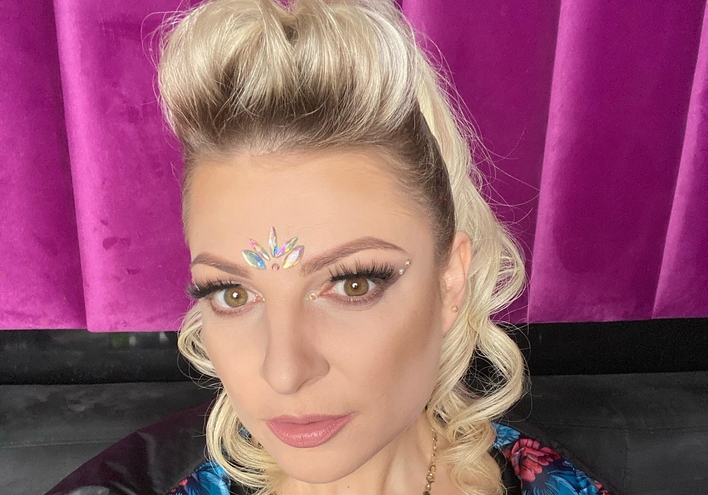 Magda Narożna z zespołem Piękni i Młodzi nagrywa nowy teledysk! Na to czekała cała Polska! Czym zaskoczą?! 