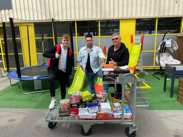 Piękny gest gwiazd disco polo! Artyści zebrali pieniądze na prezenty dla dzieci! 