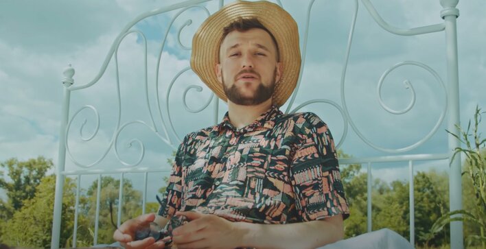 Nowa piosenka Defia podbija sieć! Gwiazdor disco polo skazany na sukces?!