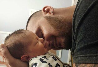 Pierwsze zdjęcie wokalisty disco polo z synem! Na świat przyszedł mały Kajetan! 