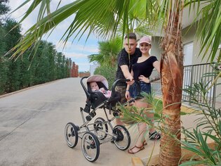 Pierwszy raz całą trójką! Małżeństwo disco polo na wakacjach!