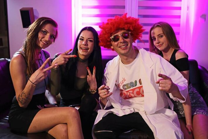 "Pij pij mała" w nowej wersji! Jest sztos!