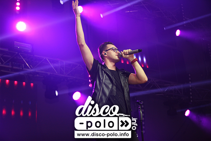 Tak się bawi Playboys na scenie | VIDEO