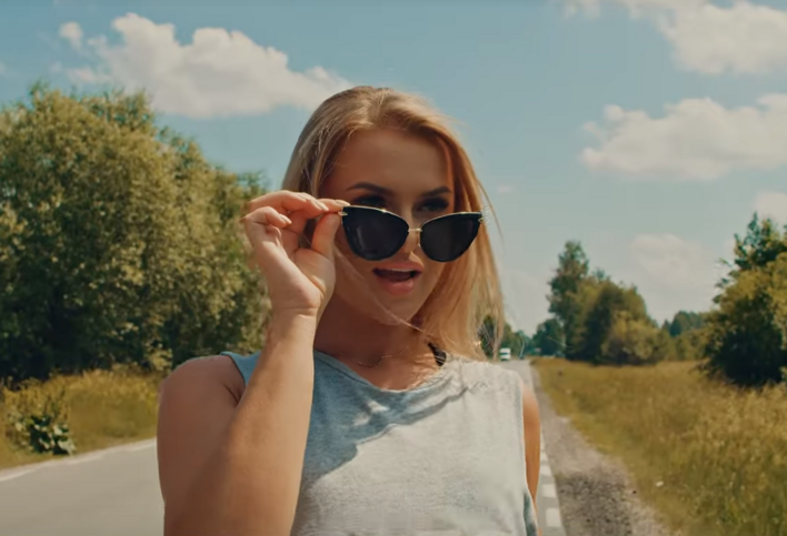 Podczas wielkiej imprezy disco polo zaśpiewali nową piosenkę! Do sieci trafił właśnie jej teledysk! 