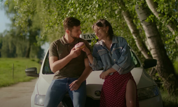 „Podróż w nieznane” od Bayery hitem YouTube! Fani disco polo nie mogą przestać tego słuchać